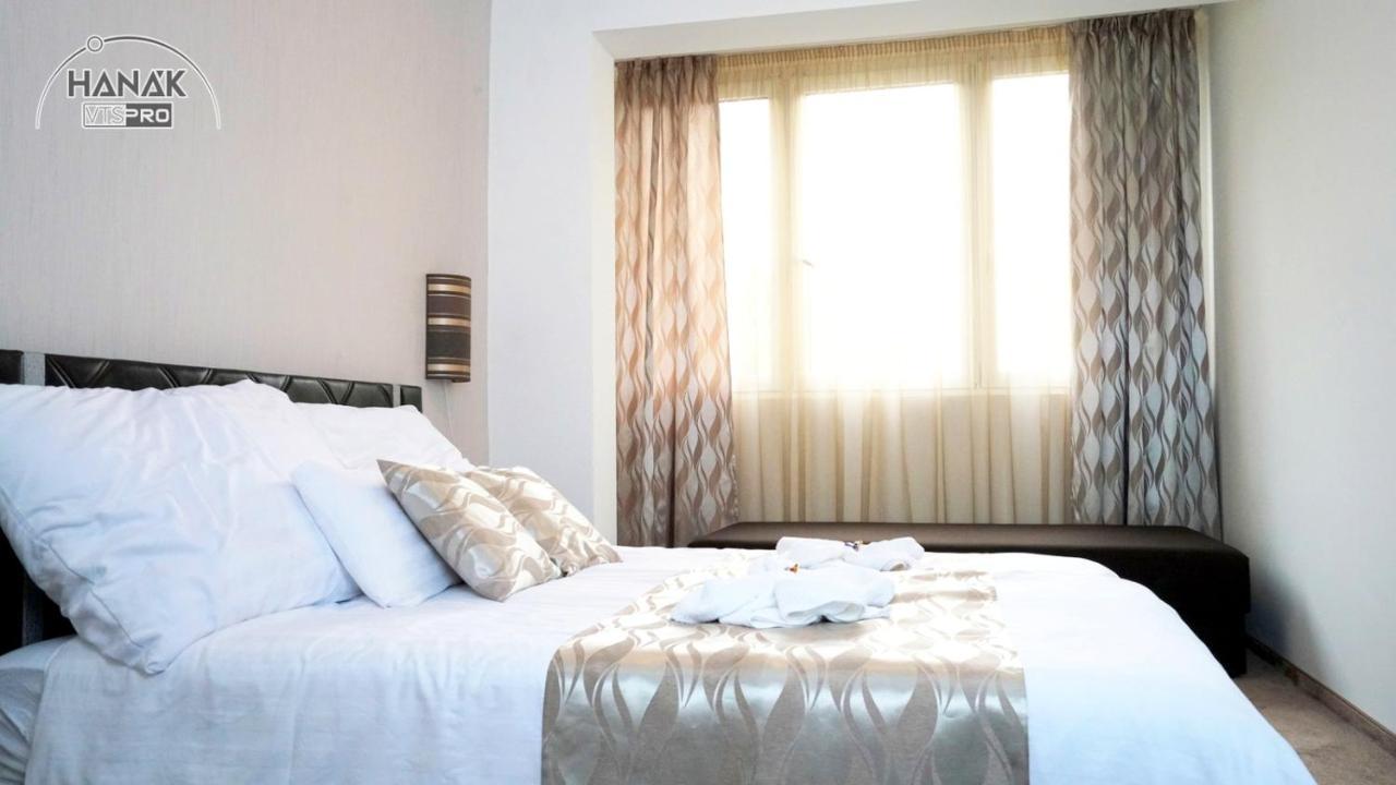 Hotel Irisz Ньїредьгаза Екстер'єр фото